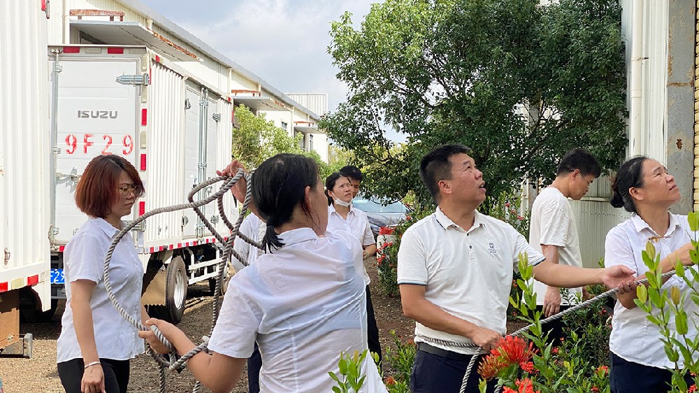 同心·同向·同发力！润德利人共担风雨！